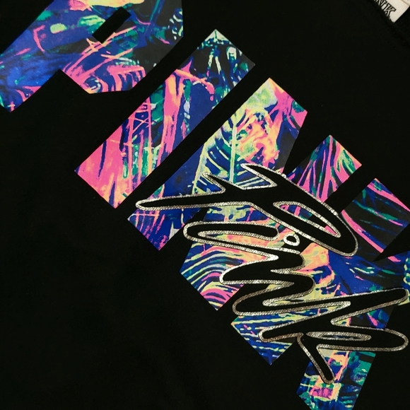 VS PINK crew sweatshirt - Picture 2 of 3